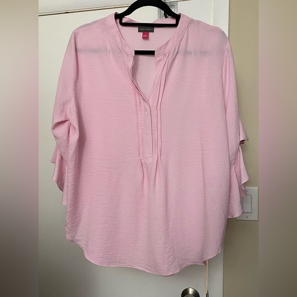 NWT Vince Camuto Ruffled Flutter Sleeve Blouse Pink Size Small - Picture 2 of 9